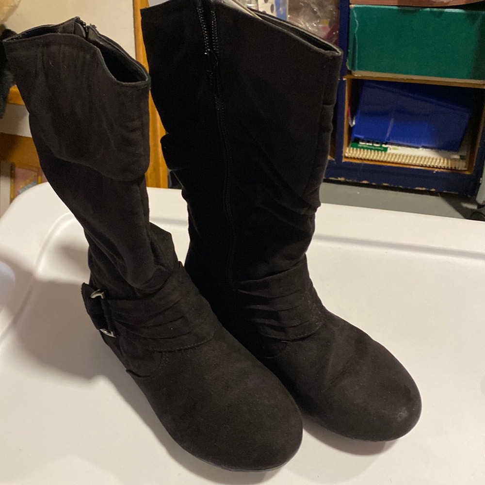 Black Boots